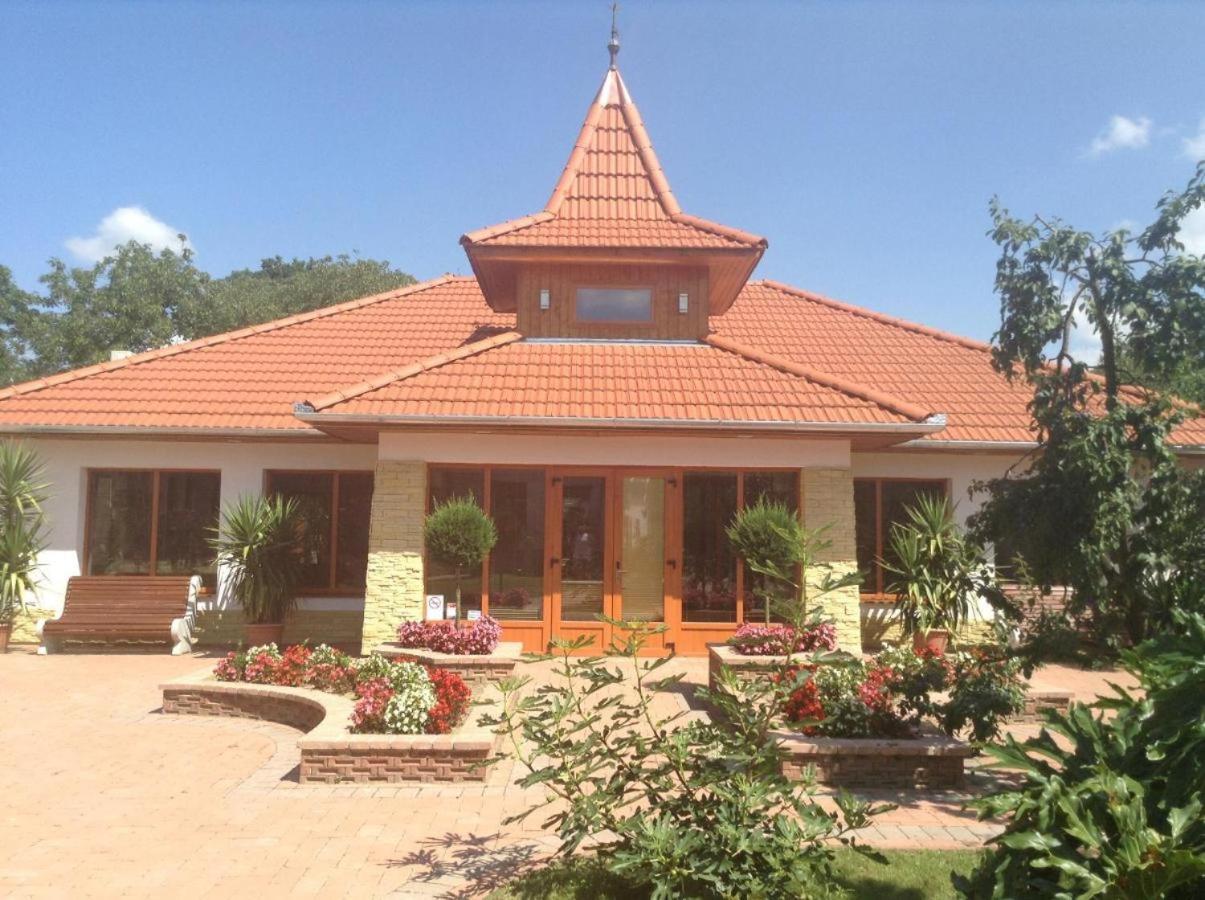 Bornemisza Kuria Wellness Resort Tiszabecs المظهر الخارجي الصورة